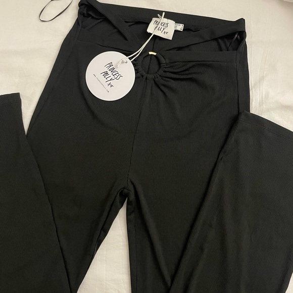 NWT Princess Polly cut out pants euphoria maddy vibes size US 4 Small - Picture 4 of 6
